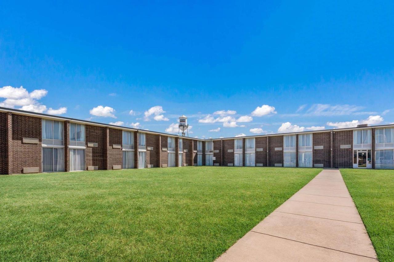 Days Inn By Wyndham Oklahoma City Bricktown Eksteriør billede